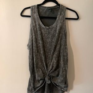 Wild Fable knot tank